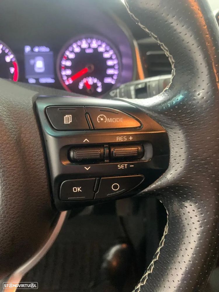 Kia Stonic 1.0 T-GDI TX 7DCT - 8