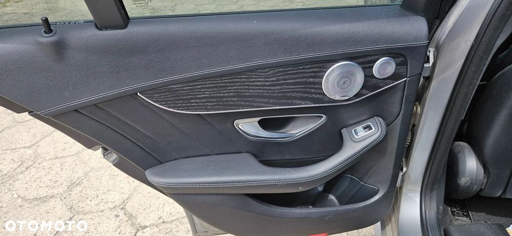Mercedes-Benz Klasa C 250 7G-TRONIC - 29