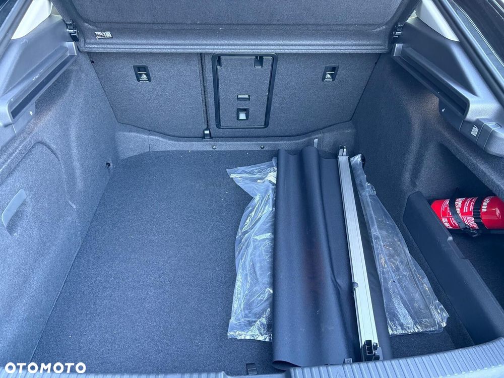 Skoda Superb 2.0 TDI SCR Selection DSG - 30