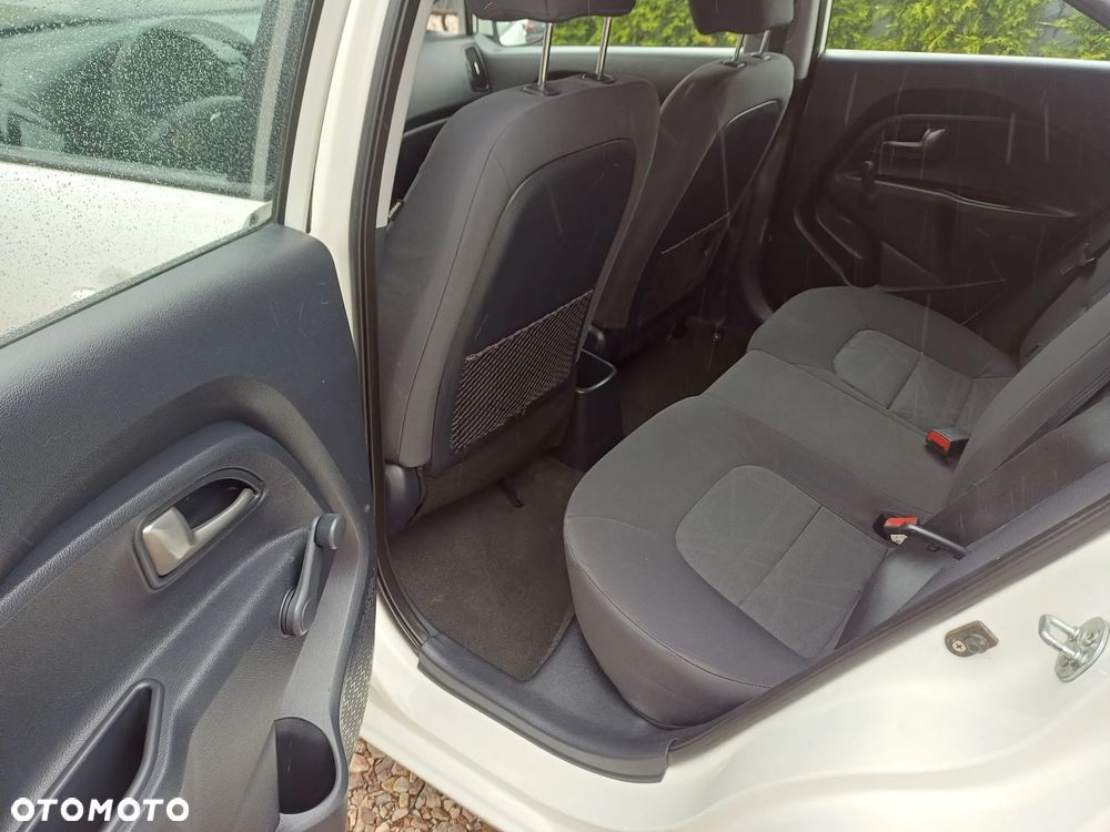 Kia Rio 1.2 Attract - 9