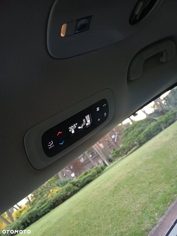 Chrysler Pacifica - 21