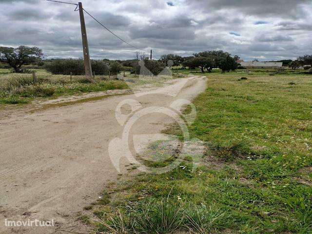 Terreno à venda 0,5ha em Évora - Grande imagem: 2/8