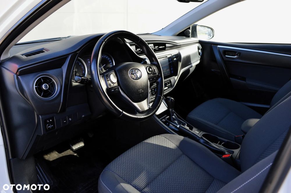 Toyota Corolla 1.6 Prestige MS - 5