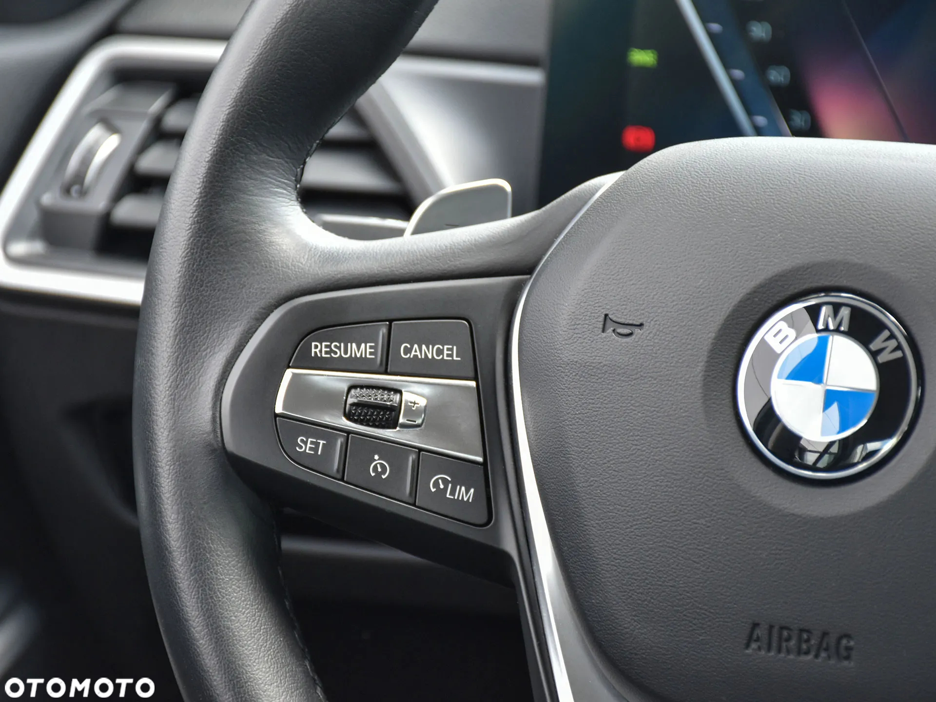 BMW Seria 3 318d - 32
