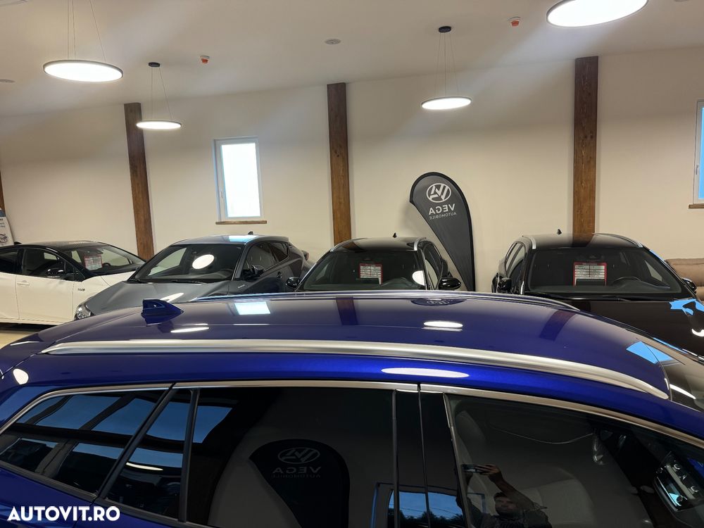 Toyota Corolla 1.8 Hybrid Team Deutschland - 34