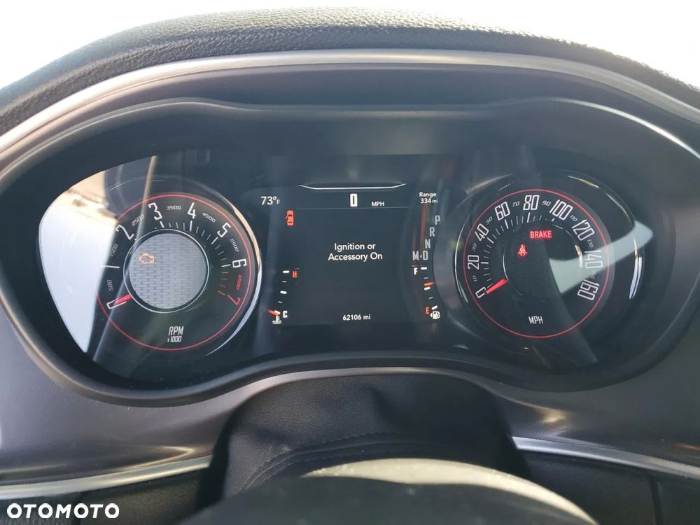 Dodge Challenger - 10