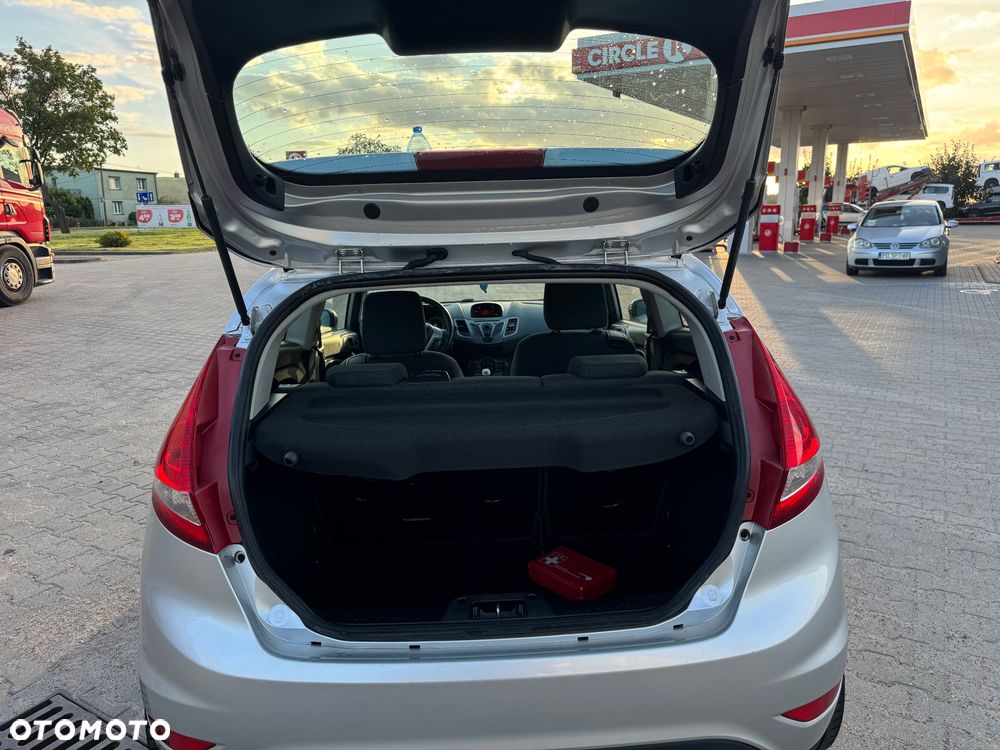 Ford Fiesta 1.6 TDCi DPF Trend - 25