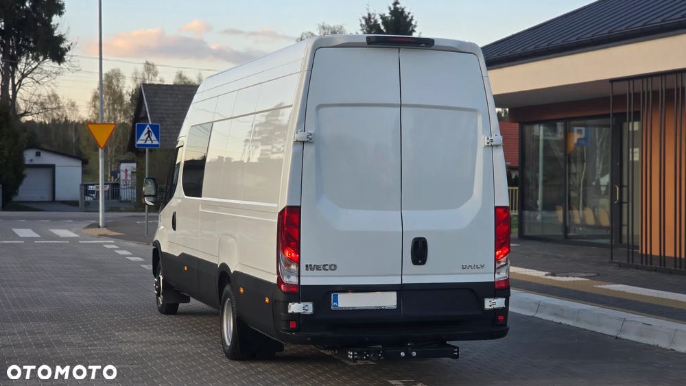Iveco ❗️❗️DAILY 3.0 180KM MAXI 50C18 L4H3 JAK NOWY ❗️❗️NOWY MODEL / ZABUDOWA VIP 9 OSÓB HAUSER / 3500KG HAK / PIERWSZY WŁASCICIEL / BLASZAK / NAVI / KAMERA COFANIA / ZAWIESZENIE PNEUMATYCZNE AIR-PRO  / KLIMATYZACJA POSTOJOWA / SKRZYNIA MANUALNA / BLIŹNIAKI / TEMPOMAT / WERSJA WZMOCNIONA / FULL OPCJA / SERWIS ASO / SALON POLSKA / 35C15 50C15 35C18❗❗ JAK Z SALONU - NOWY -❗❗ - 23