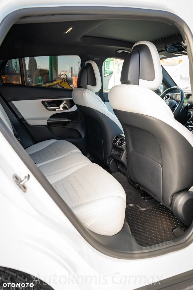 Mercedes-Benz GLC 300 4-Matic - 26