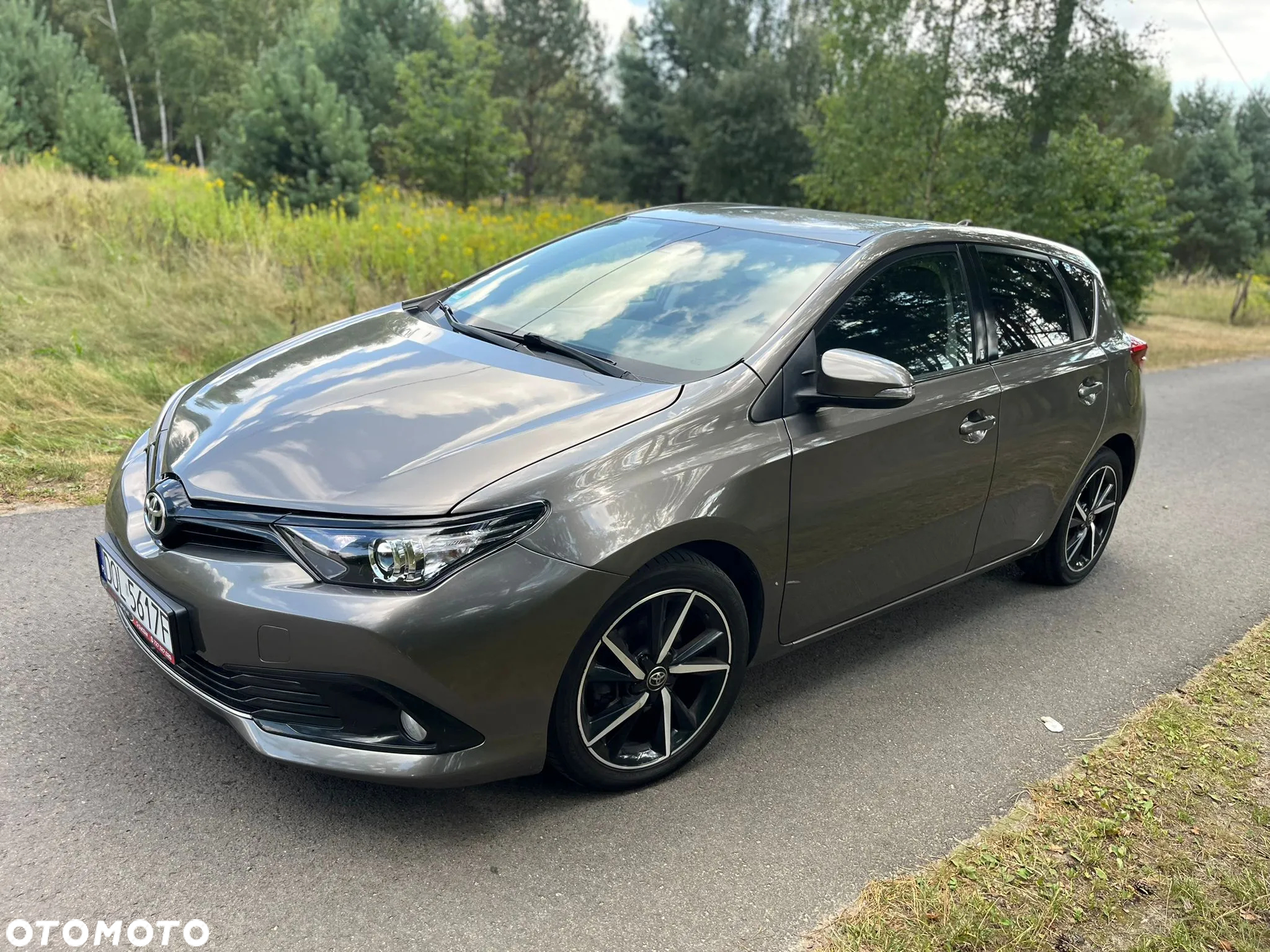 Toyota Auris 1.2 T Premium MS - 11