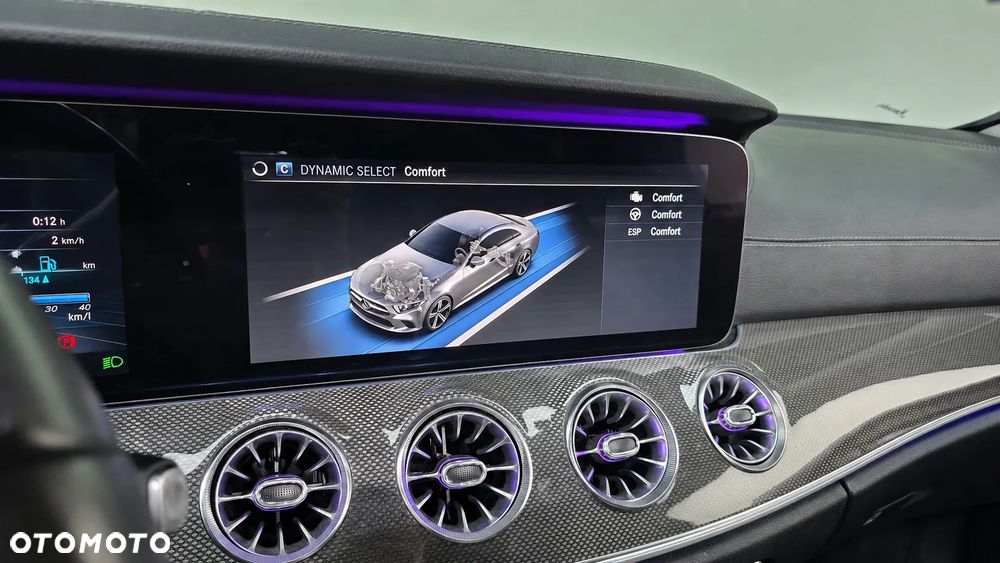 Mercedes-Benz CLS - 24