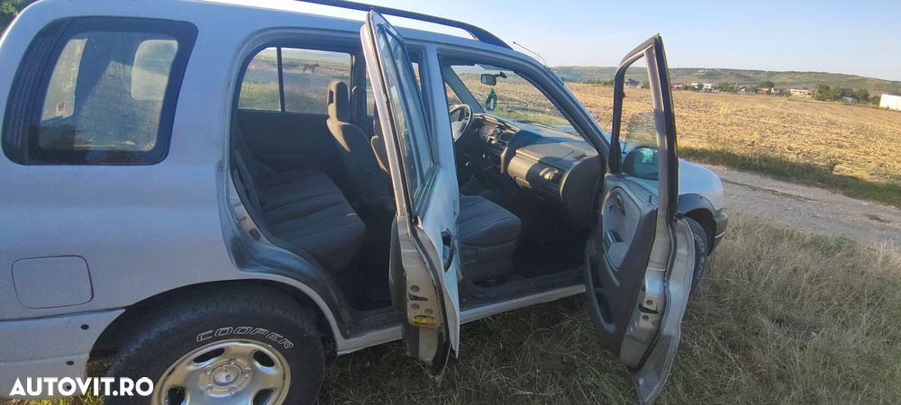 Suzuki Grand Vitara 2.0 TD - 5