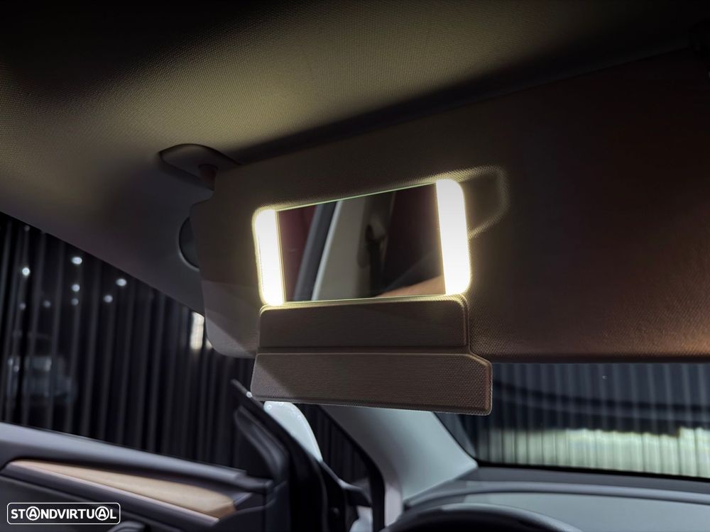 Tesla Model Y Standard - 26