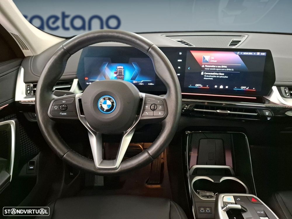 BMW iX1 eDrive20 - 13