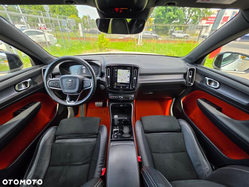 Volvo XC 40 T3 R-Design - 30