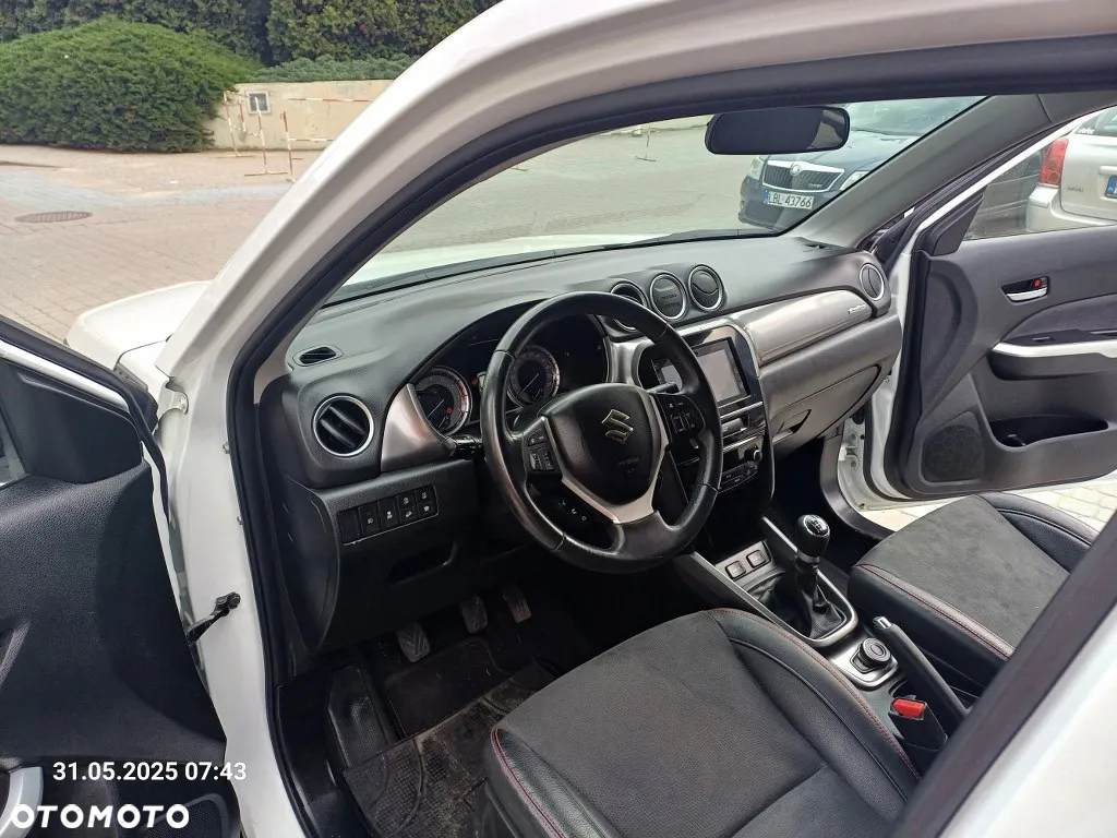 Suzuki Vitara 1.4 Boosterjet Hybrid Comfort+ - 17