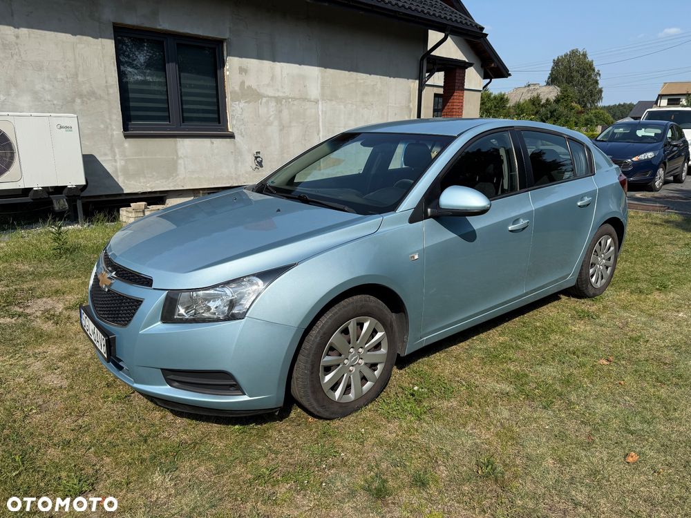 Chevrolet Cruze 1.6 LT - 1