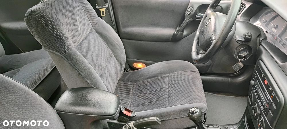 Opel Vectra 1.8 Comfort - 11