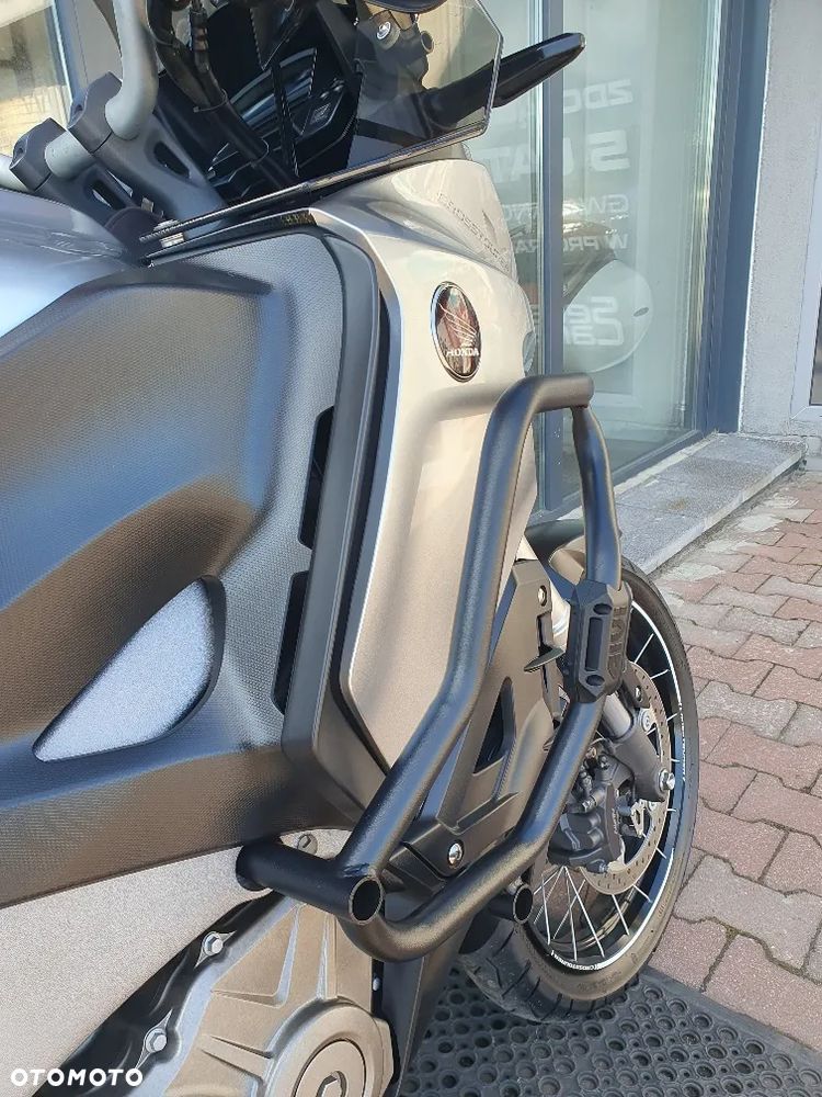 Honda VFR - 29