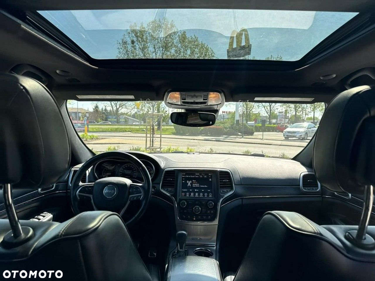 Jeep Grand Cherokee - 14
