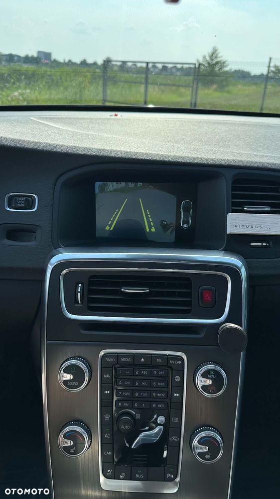 Volvo S60 T6 AWD Geartronic Summum - 10