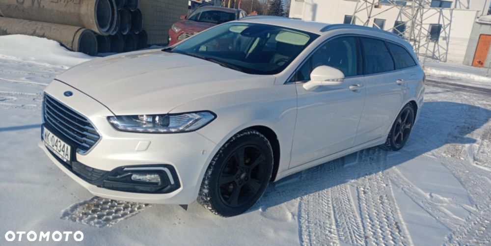 Ford Mondeo 2.0 Hybrid Titanium