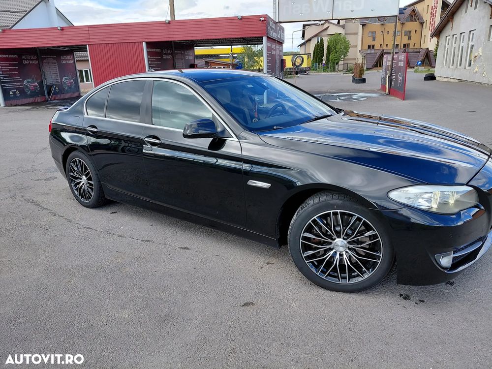 BMW Seria 5 530d xDrive Aut. - 12