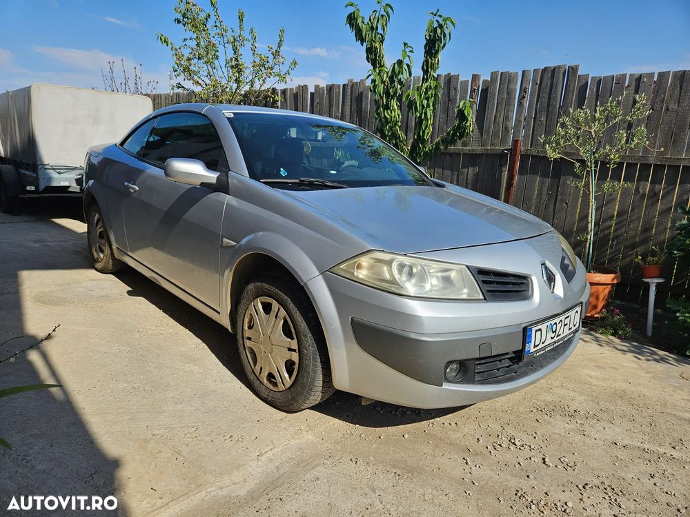 Renault Megane 1.6 Privilege - 4