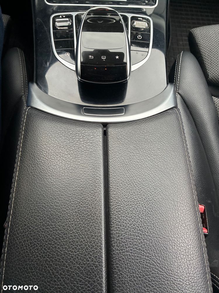 Mercedes-Benz Klasa C 220 d 4Matic 7G-TRONIC Avantgarde - 13