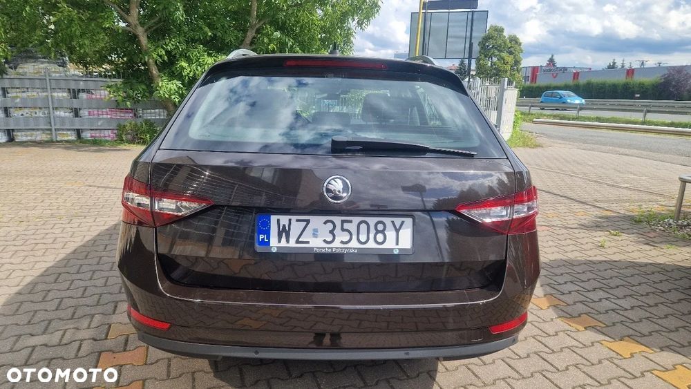 Skoda Superb 2.0 TDI 4x4 Style DSG - 24