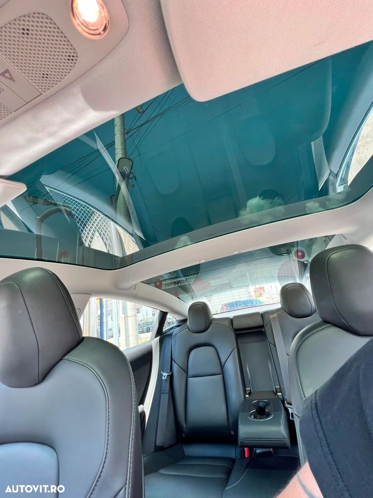 Tesla Model 3 - 14