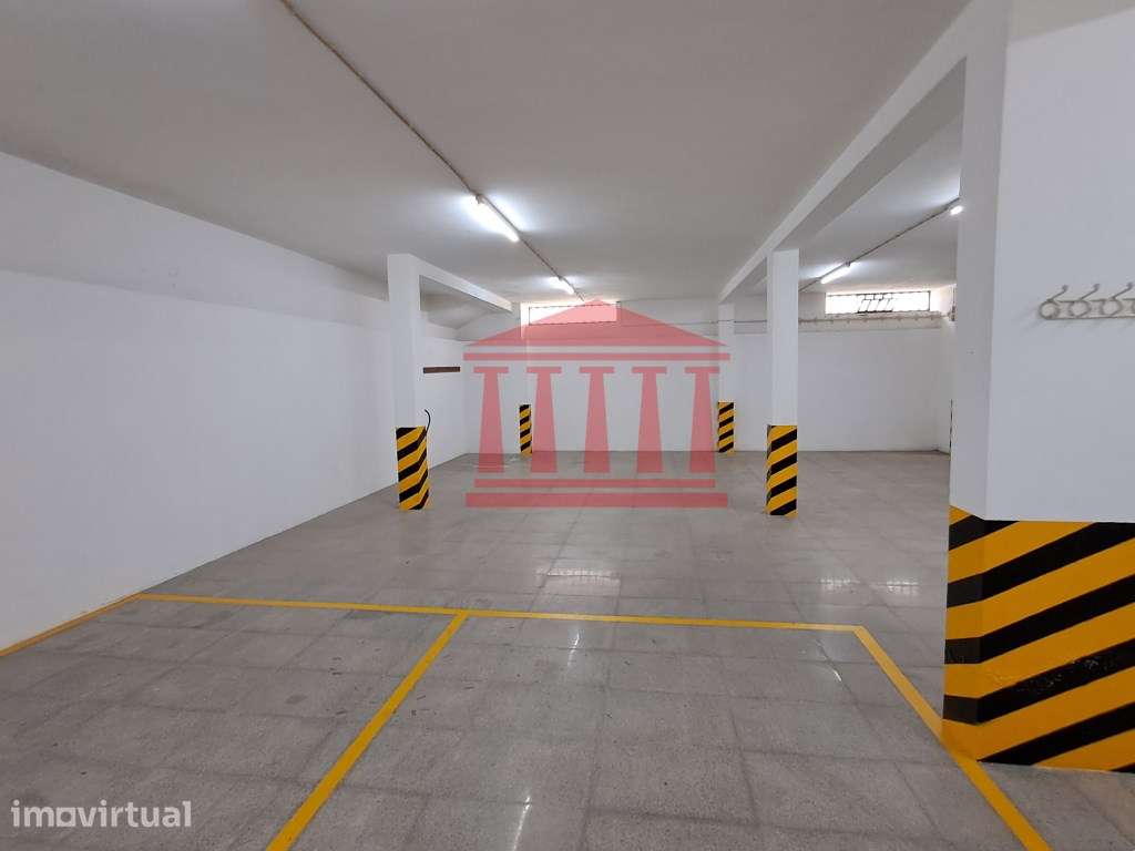 GARAGEM / ARMAZÉM - BARCELOS - Grande imagem: 2/4