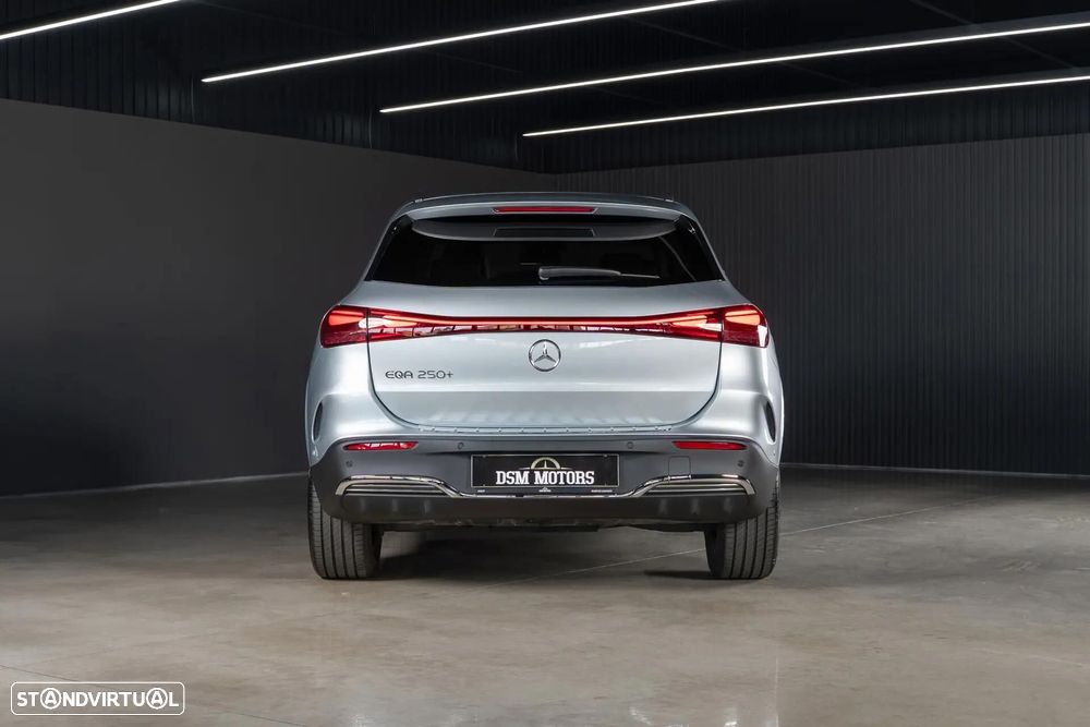 Mercedes-Benz EQA 250+ AMG Line - 6