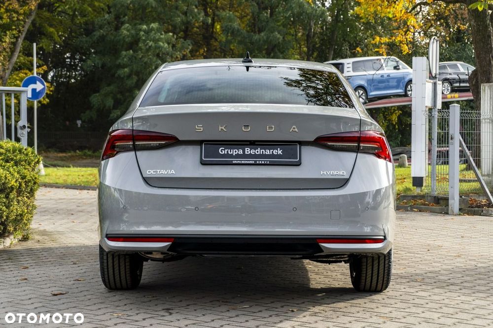 Skoda Octavia - 10