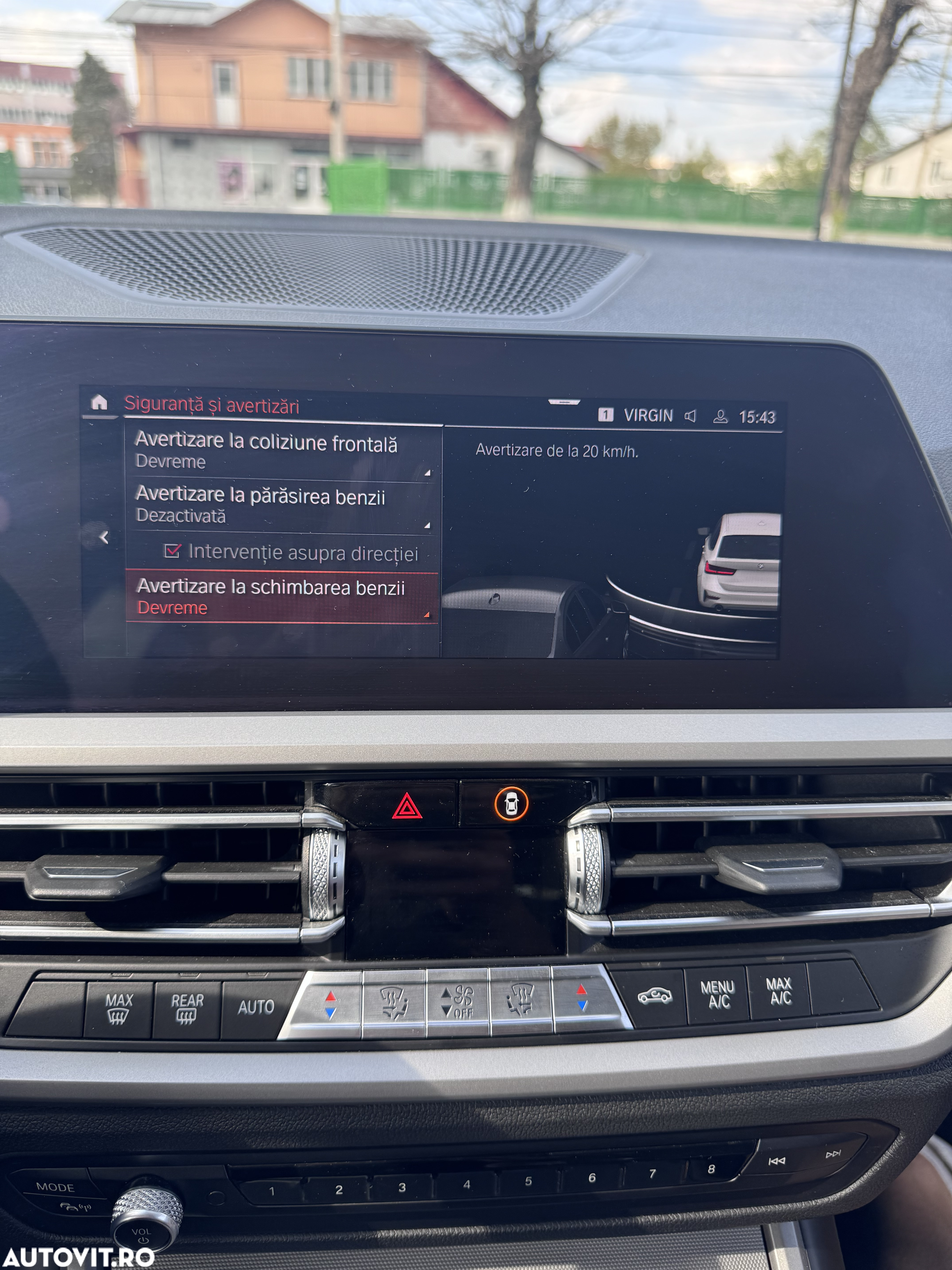 BMW Seria 3 318i Touring Aut. Sport Line - 24