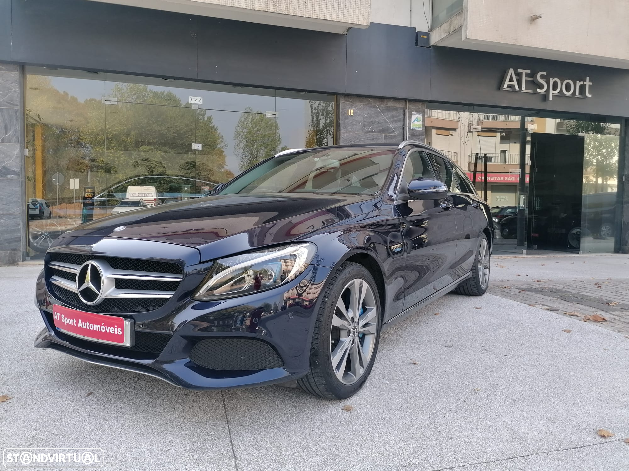 Mercedes-Benz C 350 e - 33