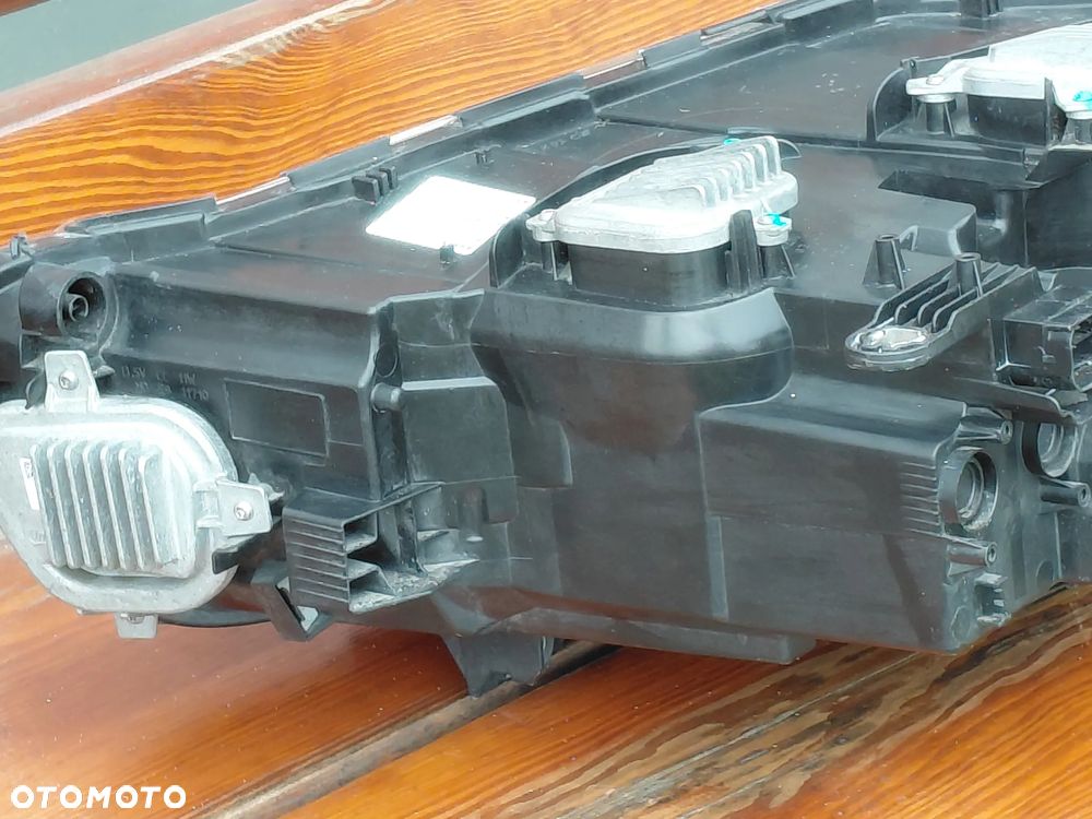 Lampa prawy przód bmw x1 f48 full led USA - 8
