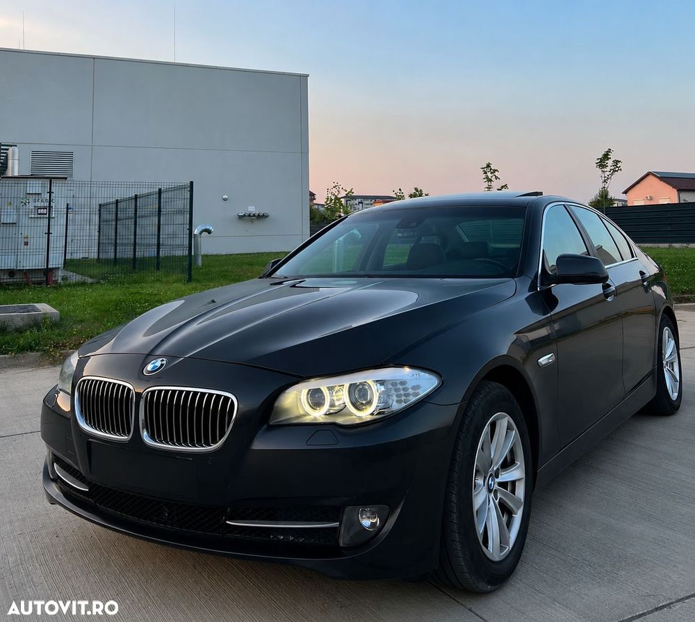 BMW Seria 5 523i Aut. - 2