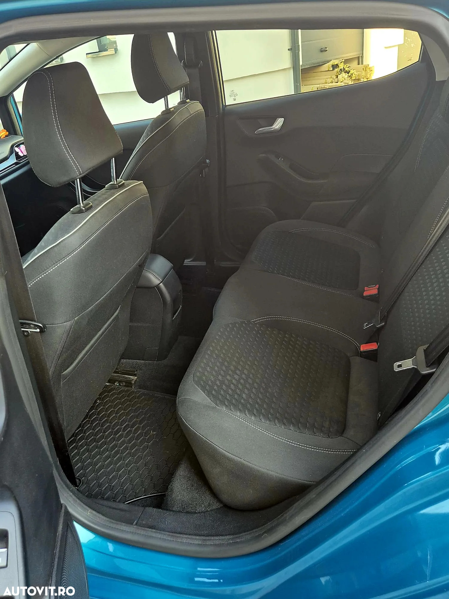 Ford Fiesta 1.0 EcoBoost Titanium - 28