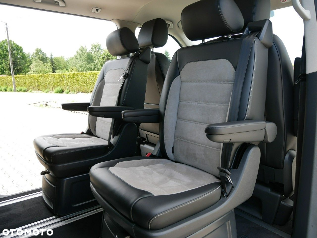 Volkswagen Multivan 2.0 BiTDI L1 Highline - 30
