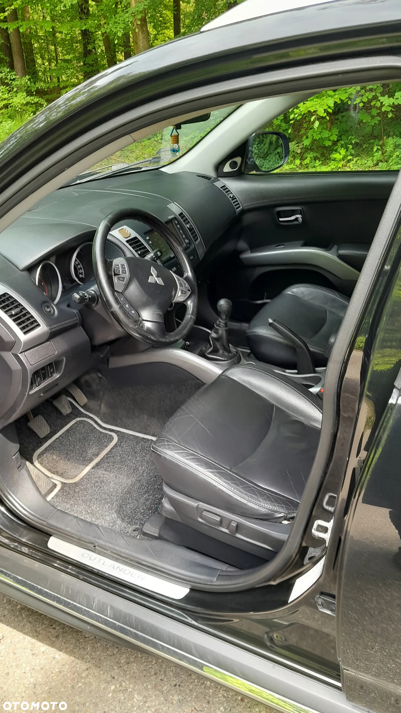 Mitsubishi Outlander - 15