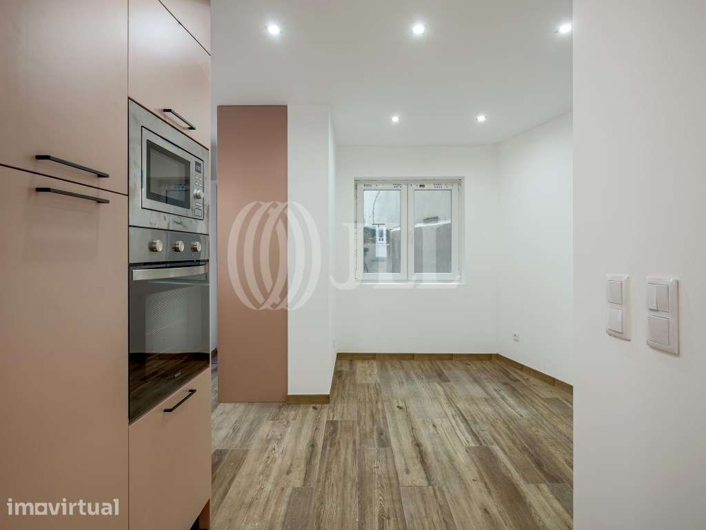 Apartamento T2 com terraço, na Lapa, Lisboa - Grande imagem: 3/31