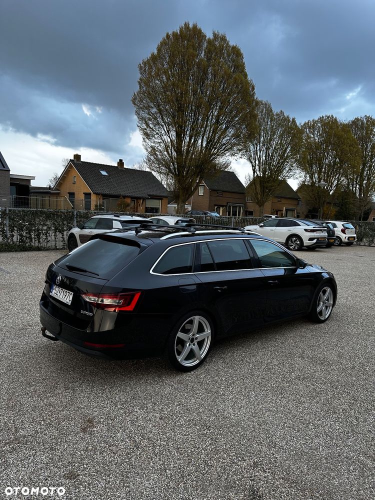 Skoda Superb 2.0 TDI L&K - 3