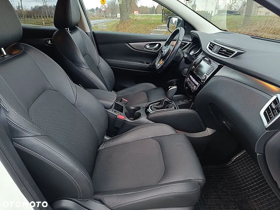 Nissan Qashqai 1.5 dCi Tekna DCT - 26