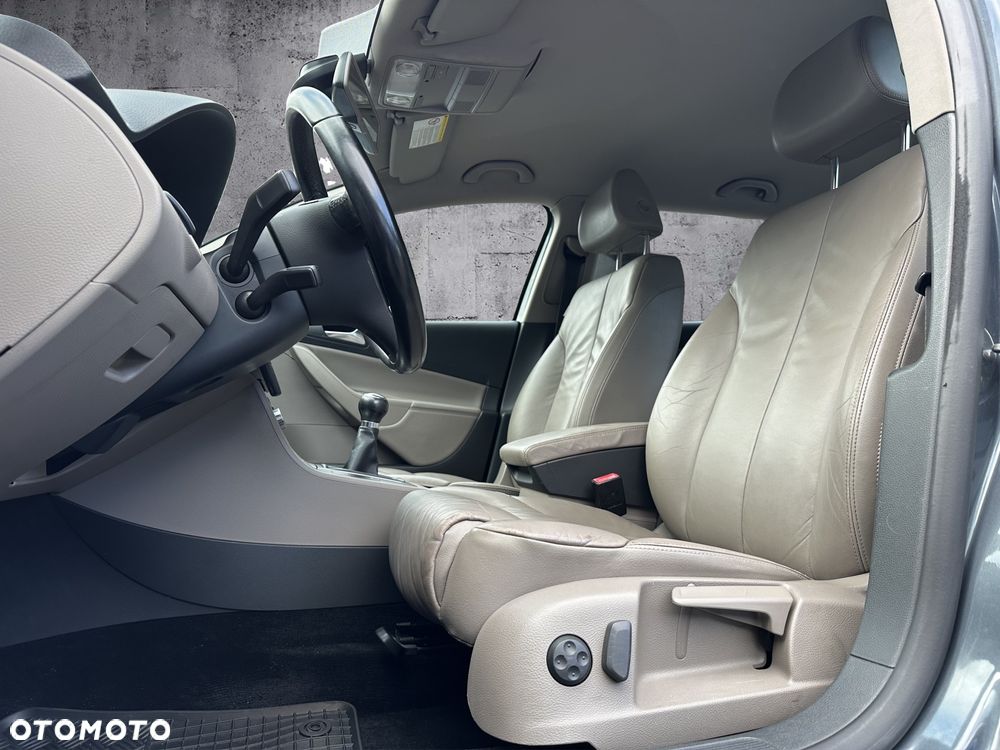 Volkswagen Passat Variant 1.8 TSI Highline - 13