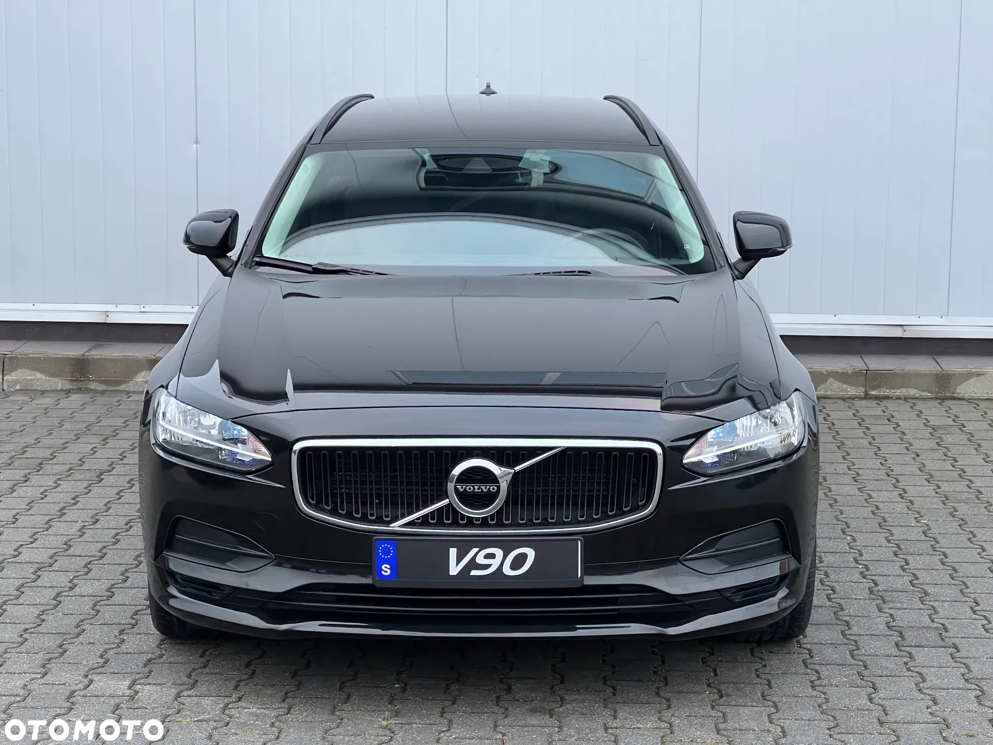 Volvo V90 - 2