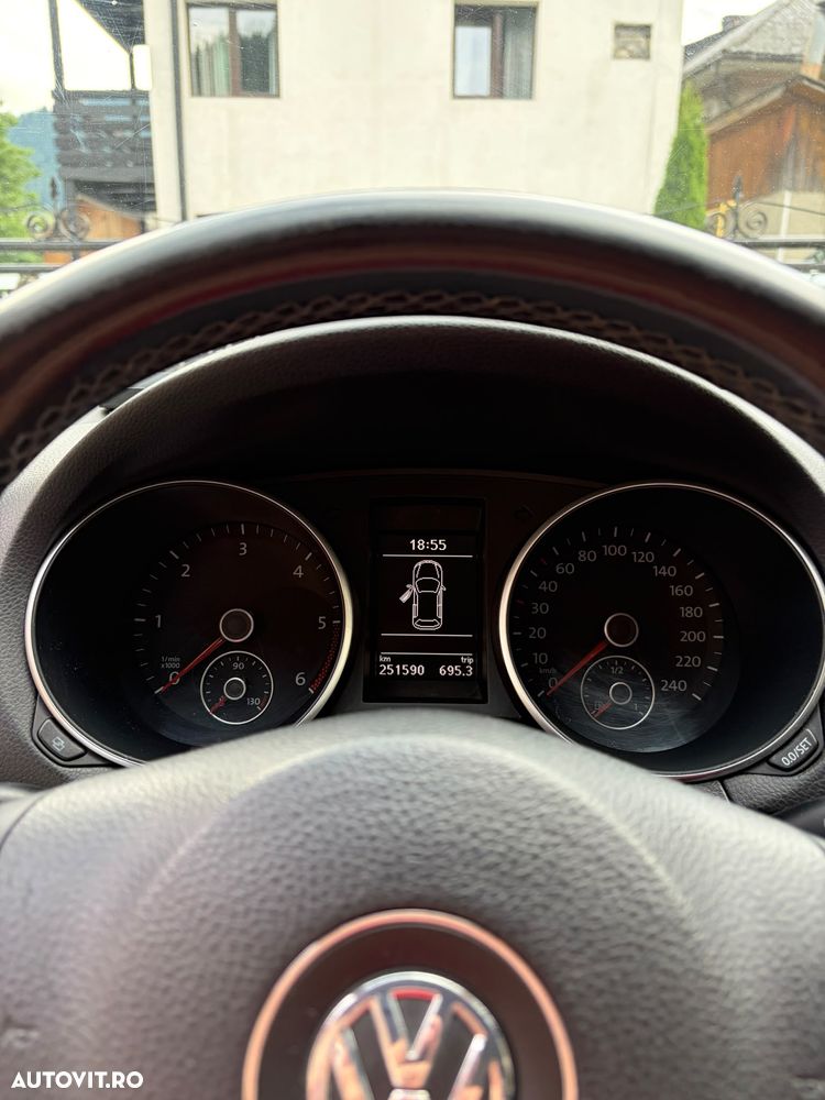 Volkswagen Golf 1.6 TDI DPF Comfortline - 24