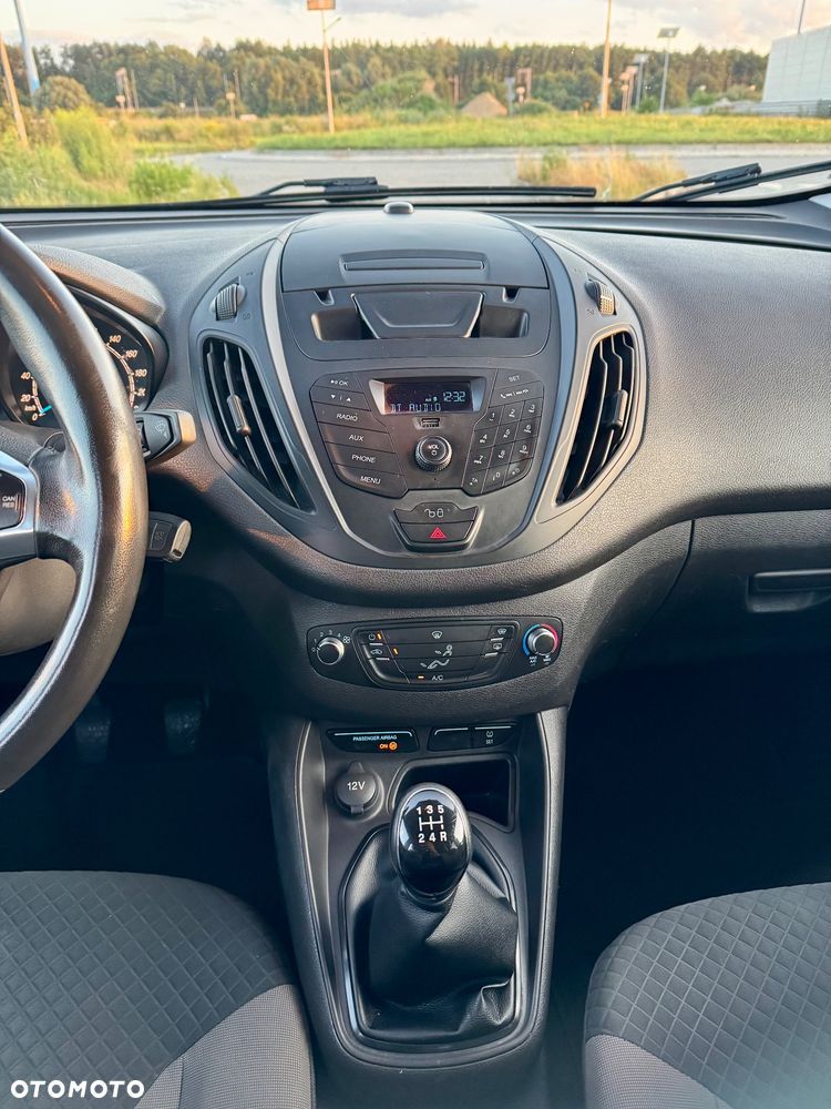 Ford Tourneo Courier 1.0 EcoBoost Trend - 10