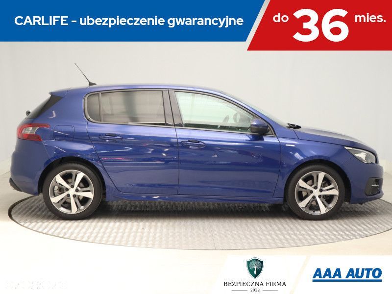 Peugeot 308 - 8