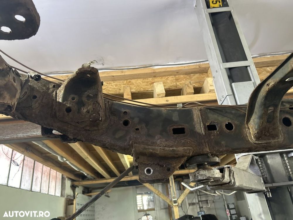 Sasiu Toyota Land Cruiser J12 3.0 D - 4D 2003 2002 - 2010 SUV (1305) - 7